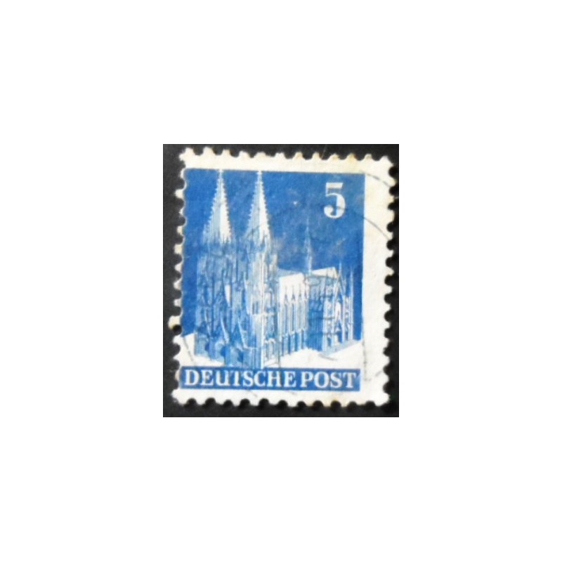 Imagem similar à do selo postal da Alemanha de 1948 Cologne Cathedral 5