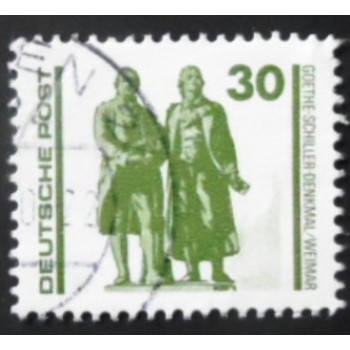 Imagem similar á do selo postal da Alemanha Oriental de 1990 Goethe-Schiller Monument