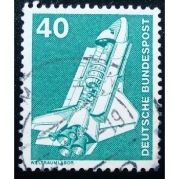 Imagem similar à do selo postal da Alemanha de 1975 Space laboratory