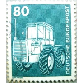 Imagem similar á do selo postal da Alemanha de 1975 Farm Tractor U