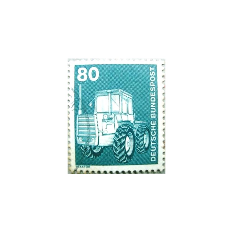 Imagem similar á do selo postal da Alemanha de 1975 Farm Tractor U