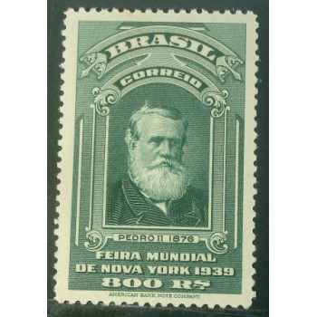 Selo postal do Brasil de 1939 Pedro II M