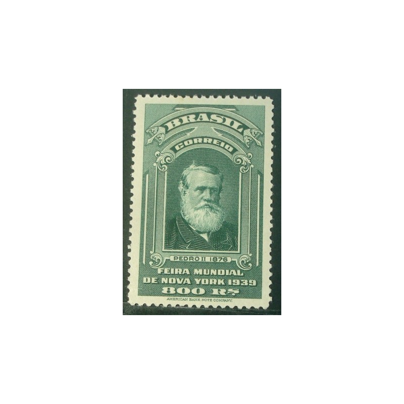 Selo postal do Brasil de 1939 Pedro II M