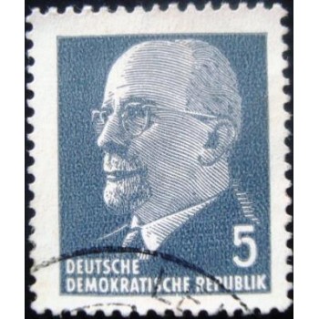 Imagem similar à do selo postal da Alemanha Oriental de 1961 Walter Ernst Paul Ulbricht 5