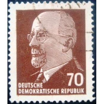 Imagem similar à do selo postal da Alemanha de 1963 Walter Ernst Paul Ulbricht 70