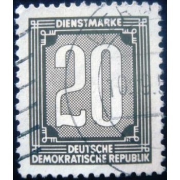 Imagem similar à do selo postal da Alemanha Oriental de 1956 Digits 20