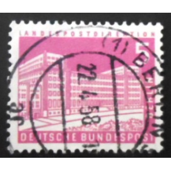 Imagem similar à do selo da Alemanha Berlin de 1958 Post management building of state 5