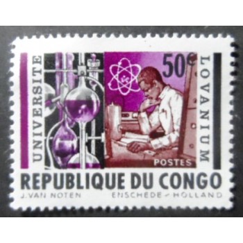 Selo postal da Rep. Dem. do Congo de 1964 Research in a laboratory M
