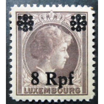 Selo postal de Luxemburgo de 1940 Grand Duchess Charlotte overprinted 8