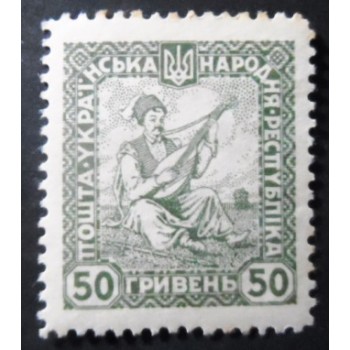 Selo postal da Ucrânia de 1920 Man with instrument
