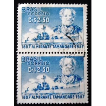 Par de selos postais do Brasil de 1957 Almirante Tamandaré U