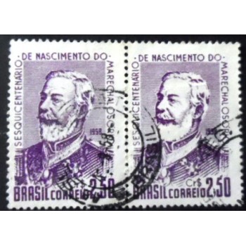 Par de selos postais do Brasil de 1958 Marechal Osório U