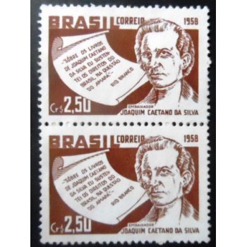 Par de selos postais do Brasil de 1958 Joaquim Caetano da Silva M