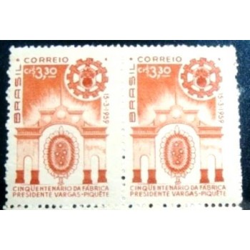 Par de selos postais do Brasil de 1959 Fábrica Getúlio Vargas N
