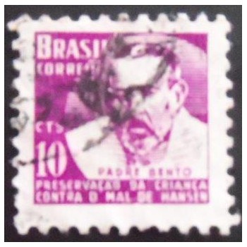 Imagem similar à do selo postal do Brasil de 1961 Padre bento H 7 U
