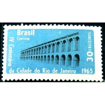 Selo postal do Brasil de 1965 Arcos da Lapa M