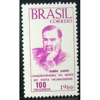 Selo postal do Brasil de 1966 Ruben Dario M