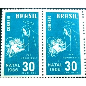 Par de selos postais do Brasil de 1966 - Maria e Jesus M