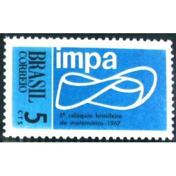 Selo postal do Brasil de 1967 Colóquio de Matemática M