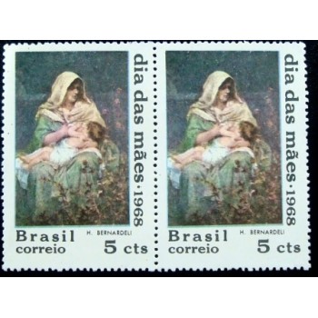 Par de selos postais do Brasil de 1968 Dia das Mães