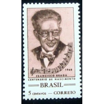 Selo postal do Brasil de 1968 Maesro Francisco Braga M