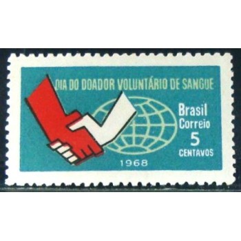 Selo postal do Brasil de 1968 Doador de Sangue M