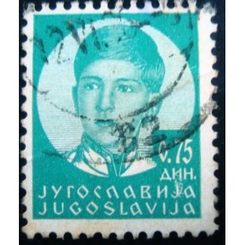 Imagem similar à do selo postal da Iugoslávia de 1935 King Peter II 0,75