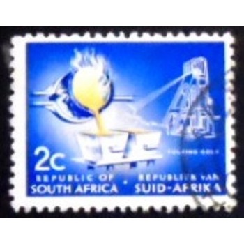 Selo postal da África do Sul de 1973 Pouring Gold U