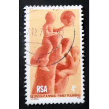 Imagem similar à do selo postal da África do Sul de 1976 Family Planning