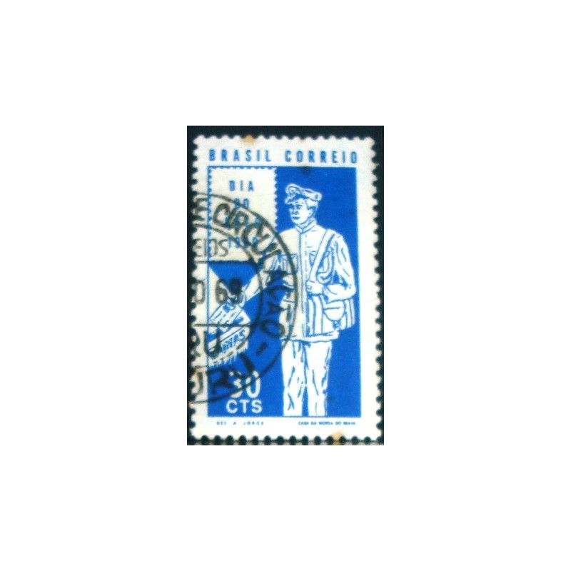 Selo postal do Brasil de 1969 Carteiro N1D