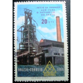 Imagem similar à do selo postal do Brasil de 1969 Usiminas U