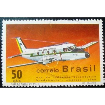 Imagem similar à do selo postal do Brasil de 1969 Bandeirante - C 656 U