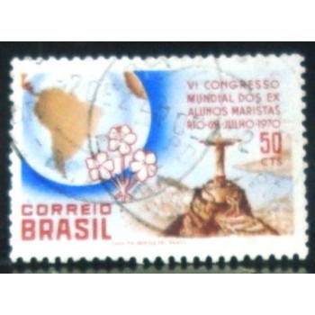 Imagem similar à do selo postal do Brasil de 1970 Alunos Maristas U