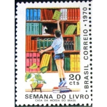 Selo postal do Brasil de 1970 Semana do Livro M