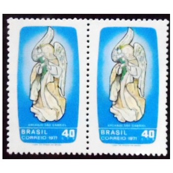 Par de selos postais do Brasil de 1971 São Gabriel