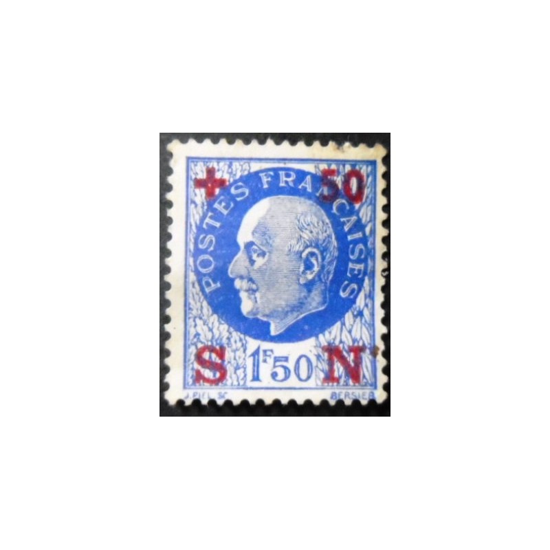 Selo postal da França de 1942 Marshal Petain Surcharged