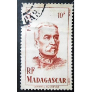 Selo postal de Madagascar de 1946 General Duchesne 10