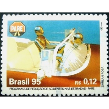Imagem similar à do selo postal do Brasil de 1995 Uso do Cinto  U
