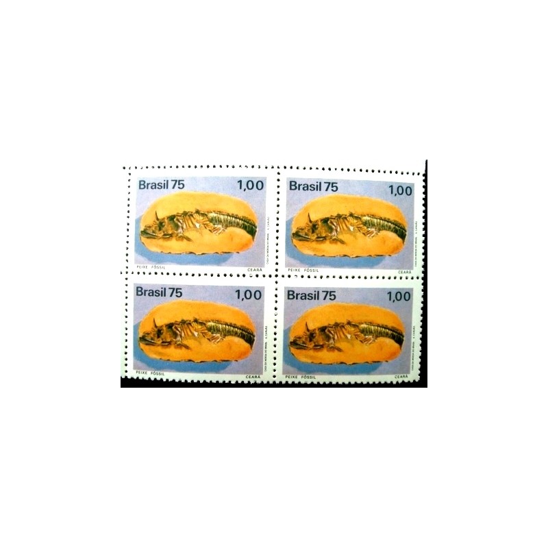Quadra de selos postais do Brasil de 1975 - Peixe Fóssil M
