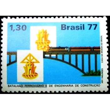 Selo postal do Brasil de 1977 Batalhão Ferroviário M