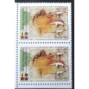 Par de selos postais do Brasil de 1999 Vale dos Dinossauros M