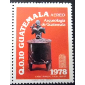 Selo postal da Guatemala de 1979 Tripod vase
