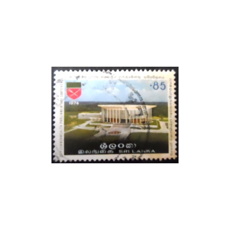 Imagem similar à do selo postal do Sri Lanka de 1974 Bandaranaike Conference Center
