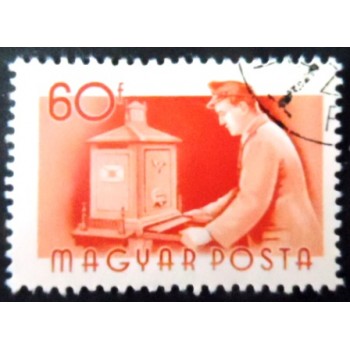 Selo postal da Hungria de 1955 Postman