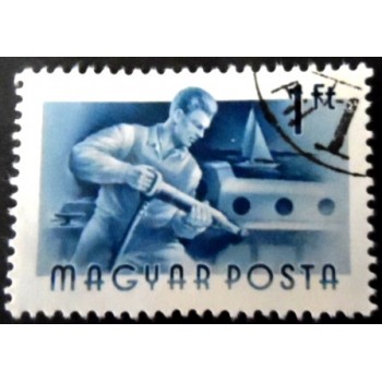 Selo postal da Hungria de 1955 Shipbuilder