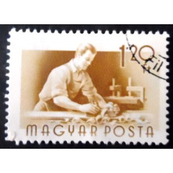 Selo postal da Hungria de 1955 Carpenter