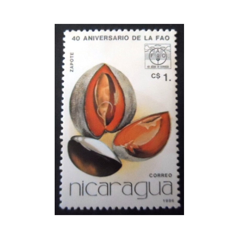 Selo postal da Nicarágua de 1986 Zapote