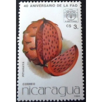 Selo postal da Nicaragua de 1986 Pitahaya