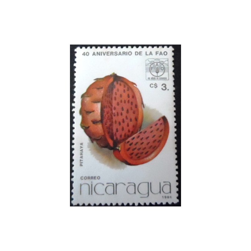 Selo postal da Nicaragua de 1986 Pitahaya