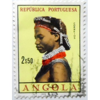 Imagem similar à do selo postal da Angola de 1961 - Girls of Angola 2,50 U